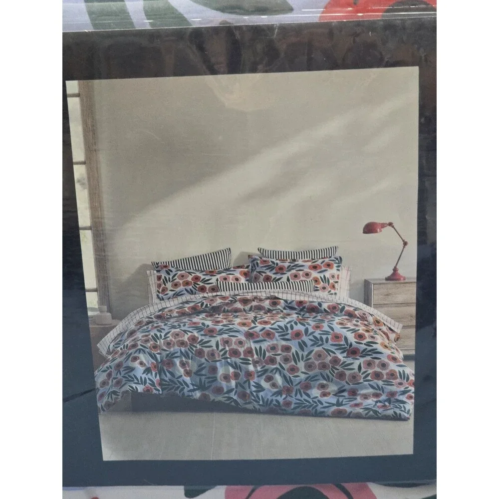Marimekko Ruukku Twin Comforter Set.